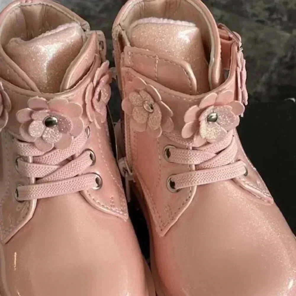 Tahari Toddler Girls Boots – Light Pink Floral Strap –Zip Up side Size 5